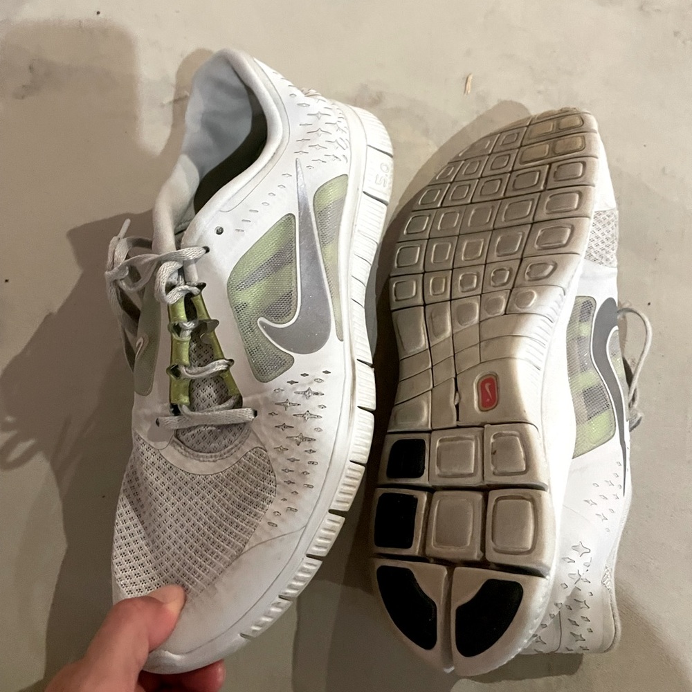 Nike free run lightly used